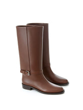 Load image into Gallery viewer, Burberry Equestrian Style Luxe Leather Boots