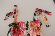 Load image into Gallery viewer, Dolce & Gabbana Elegant Floral Print Sleeveless Tank Top
