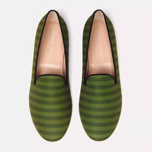 Load image into Gallery viewer, Charles Philip Emerald Elegance Handmade Moccasins