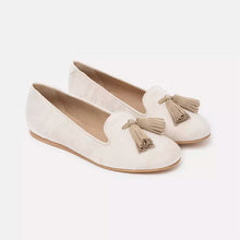 Load image into Gallery viewer, Charles Philip Elegant Beige Silk Tassel Loafers