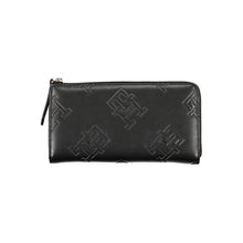 Load image into Gallery viewer, Tommy Hilfiger Elegant Zip Wallet with Contrasting Accents
