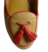 Load image into Gallery viewer, COACH Manika Soft Tan Leather Flat Shoes
