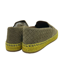 Load image into Gallery viewer, Bottega Veneta Men&#39;s Tan Suede Woven Slip On Shoe
