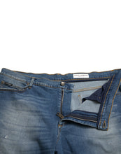 Load image into Gallery viewer, Dolce &amp; Gabbana Blue Washed Cotton Bermuda Denim Men Shorts
