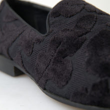 Load image into Gallery viewer, Dolce &amp; Gabbana Exquisite Black Vintage Loafers for Men
