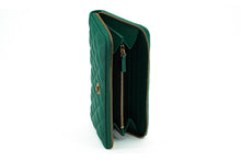 Load image into Gallery viewer, Versace Elegant Quilted Leather Zip Wallet
