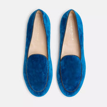 Load image into Gallery viewer, Charles Philip Elegant Velvet Matteo Moccasins
