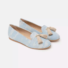 Load image into Gallery viewer, Charles Philip Elegant Light Blue Camouflage Loafers
