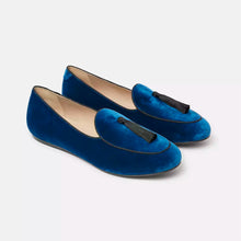 Load image into Gallery viewer, Charles Philip Elegant Silk Fabric Tasseled Loafers
