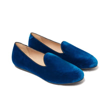 Load image into Gallery viewer, Charles Philip Velvet Elegance Unisex Loafers
