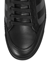 Load image into Gallery viewer, Off-White Stylish Calfskin Sneakers with Iconic Grey Stripes
